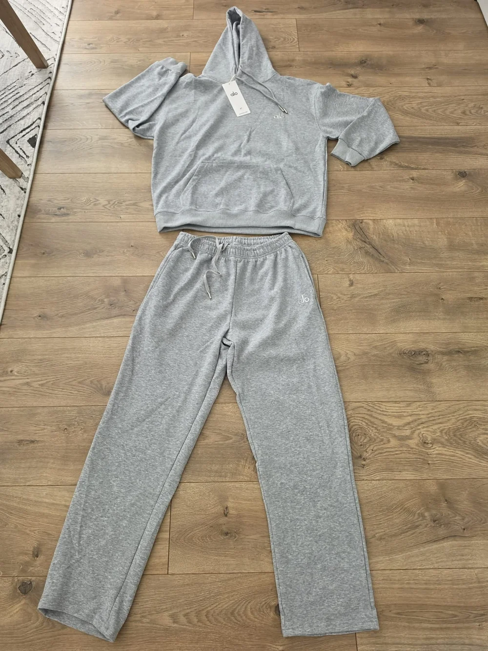 ALO Yoga Light Gray Hoodie & Jogger Set